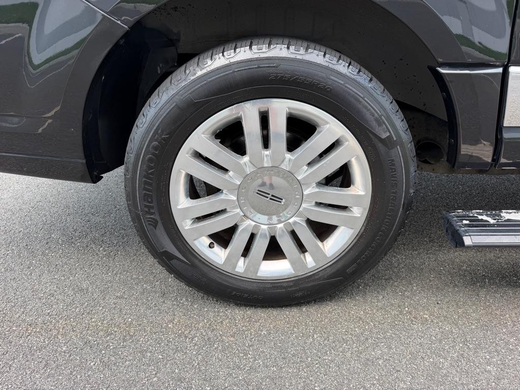 Lincoln Navigator L 4WD 4dr 2012