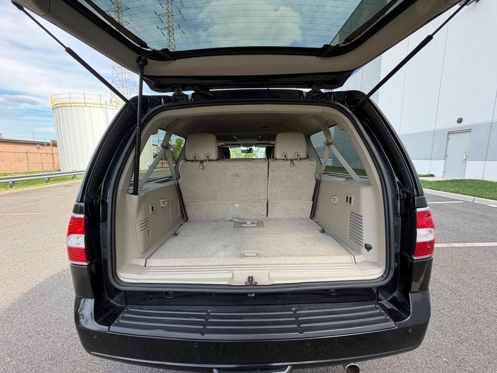Lincoln Navigator L 4WD 4dr 2012