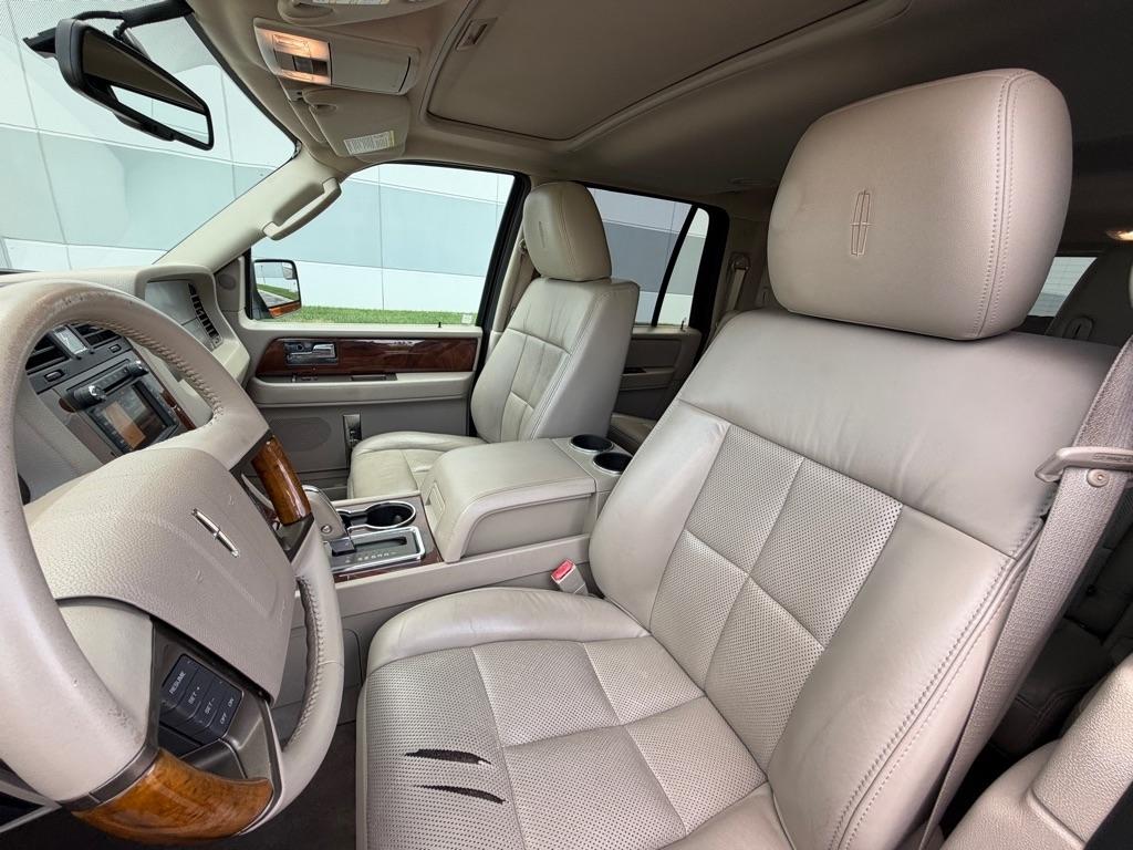 Lincoln Navigator L 4WD 4dr 2012