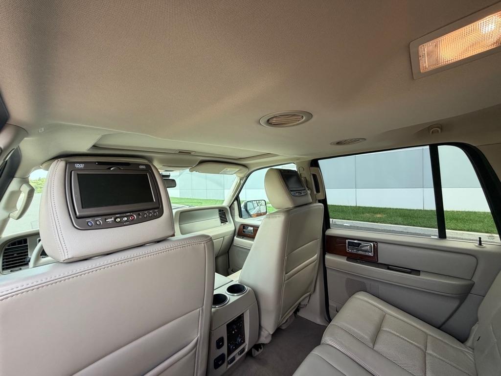 Lincoln Navigator L 4WD 4dr 2012