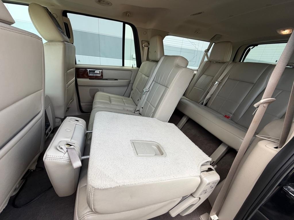 Lincoln Navigator L 4WD 4dr 2012
