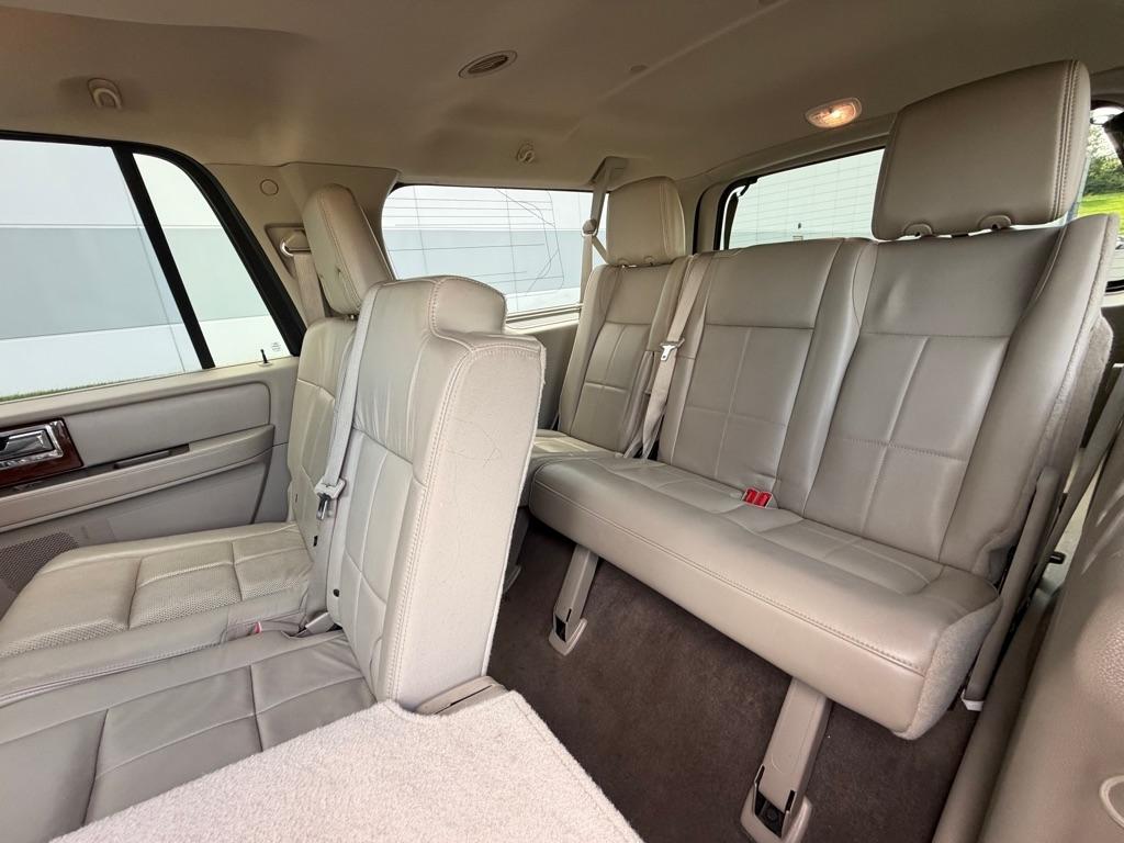 Lincoln Navigator L 4WD 4dr 2012