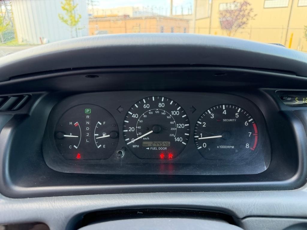 Toyota Camry XLE V6 2001