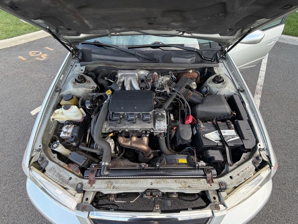 Toyota Camry XLE V6 2001