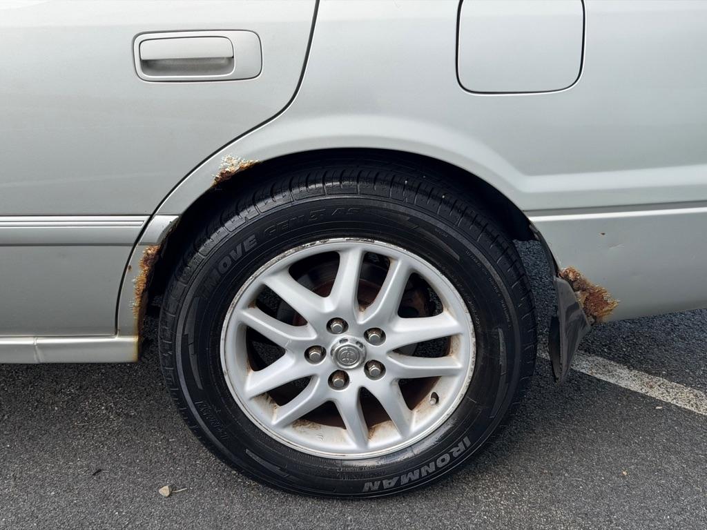 Toyota Camry XLE V6 2001