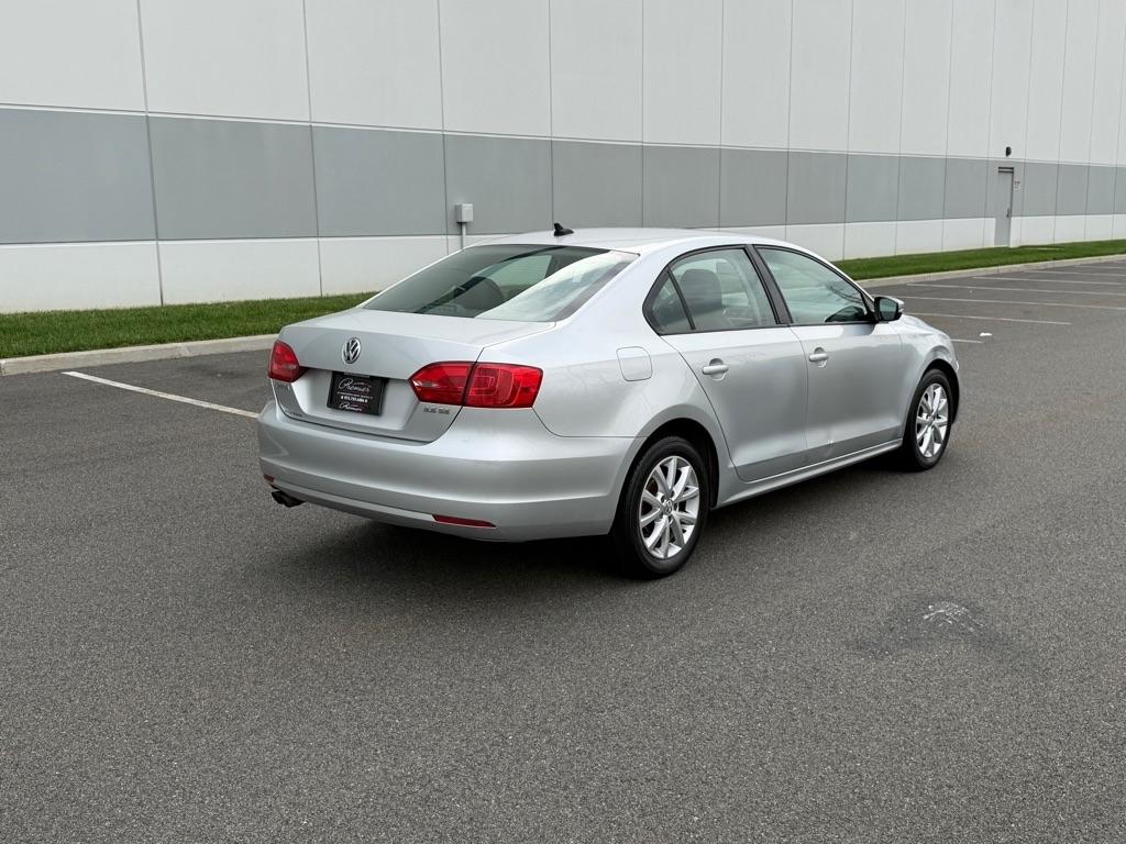 Volkswagen Jetta Sedan 4dr Auto SE PZEV 2011
