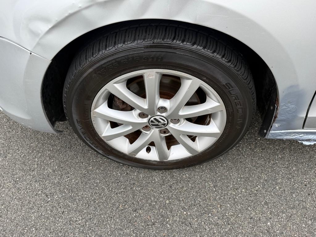 Volkswagen Jetta Sedan 4dr Auto SE PZEV 2011