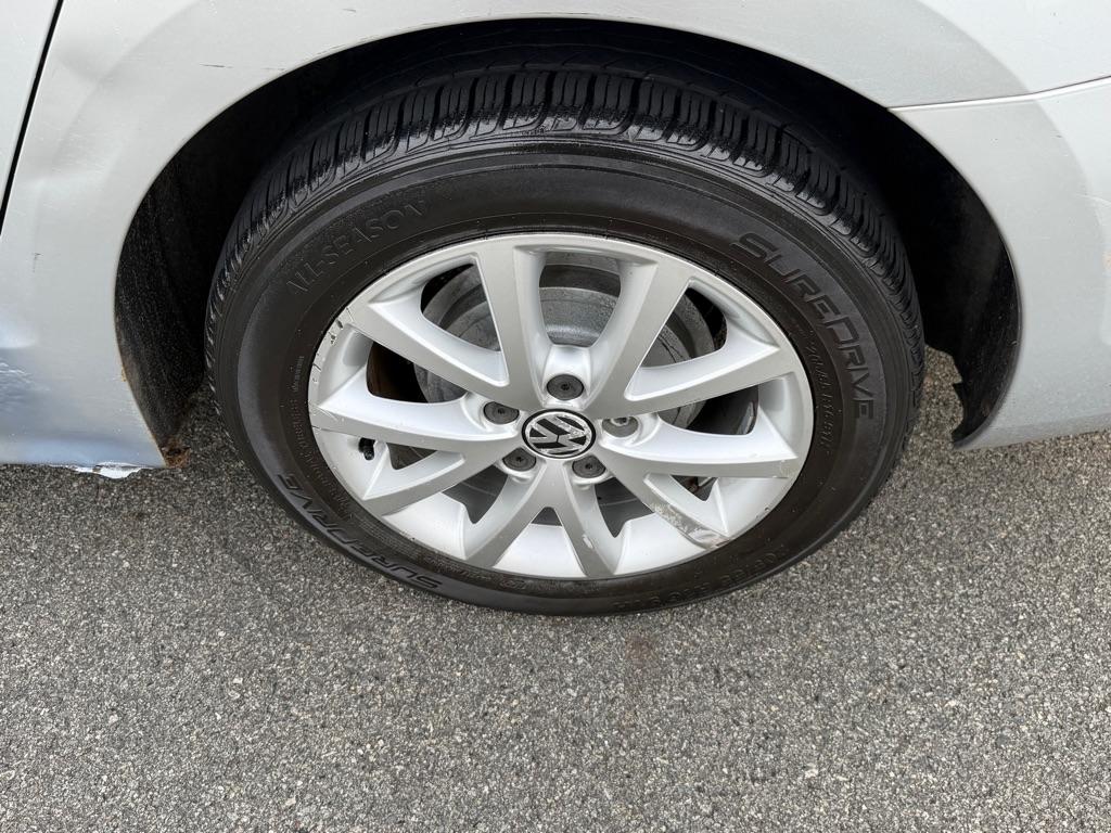 Volkswagen Jetta Sedan 4dr Auto SE PZEV 2011