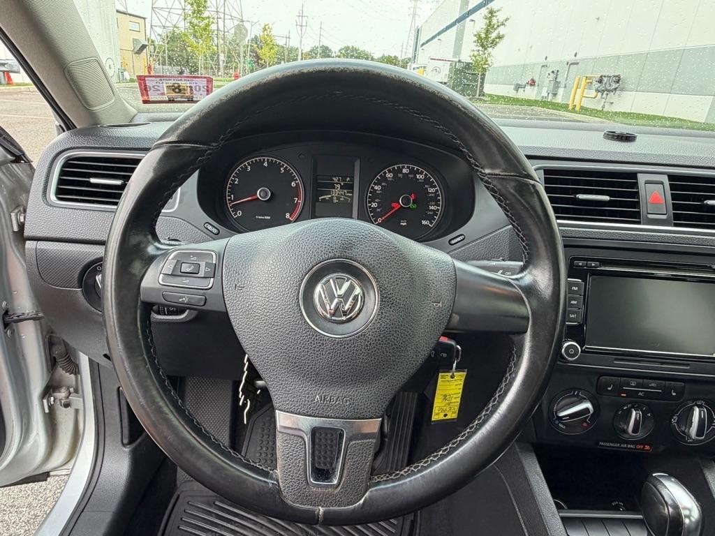 Volkswagen Jetta Sedan 4dr Auto SE PZEV 2011