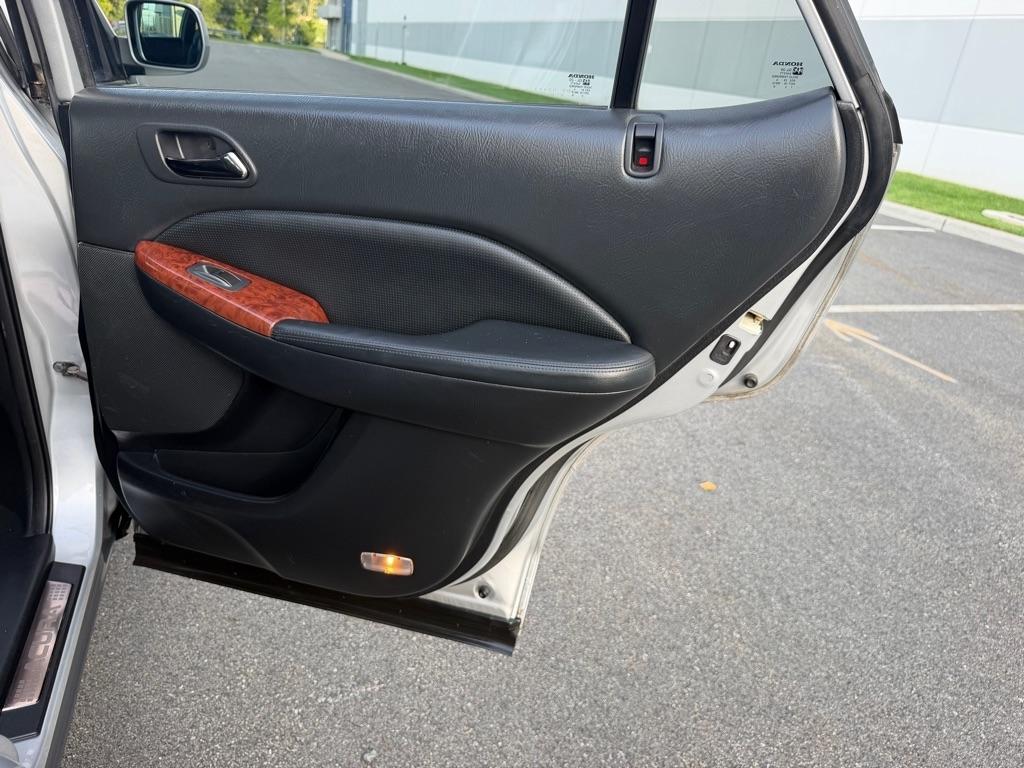 Acura MDX 4dr SUV AT 2005