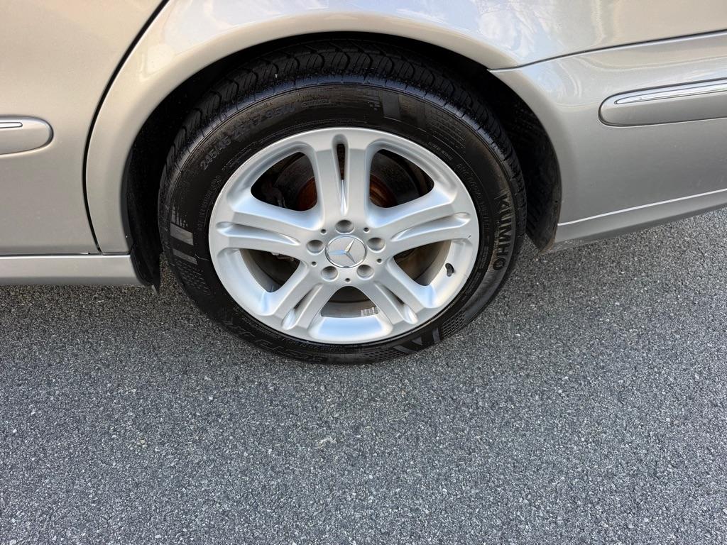 Mercedes-Benz E-Class 4dr Sdn 3.5L 4MATIC 2006