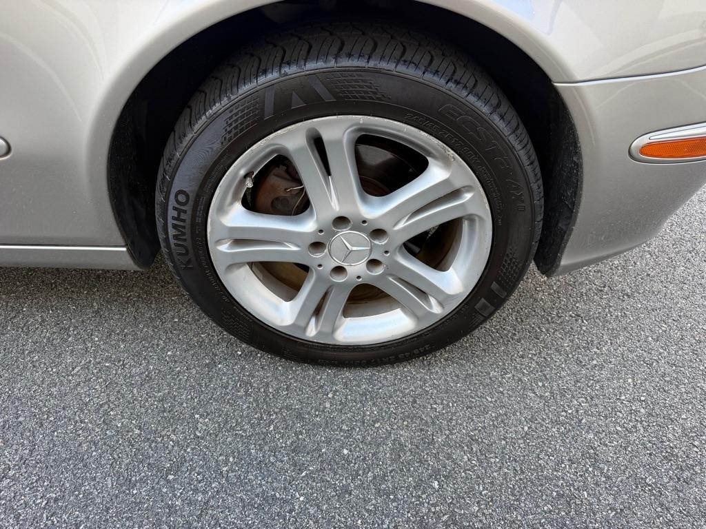 Mercedes-Benz E-Class 4dr Sdn 3.5L 4MATIC 2006