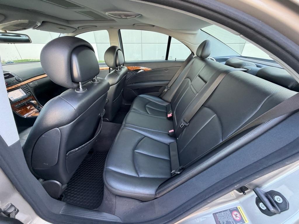 Mercedes-Benz E-Class 4dr Sdn 3.5L 4MATIC 2006