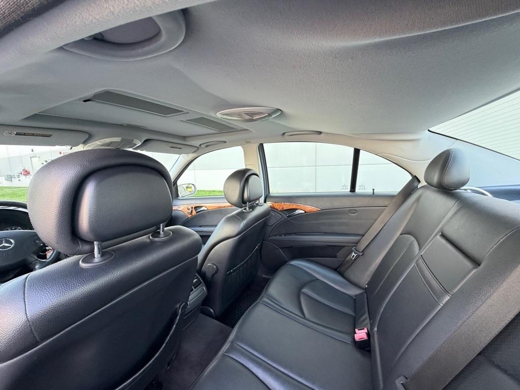 Mercedes-Benz E-Class 4dr Sdn 3.5L 4MATIC 2006