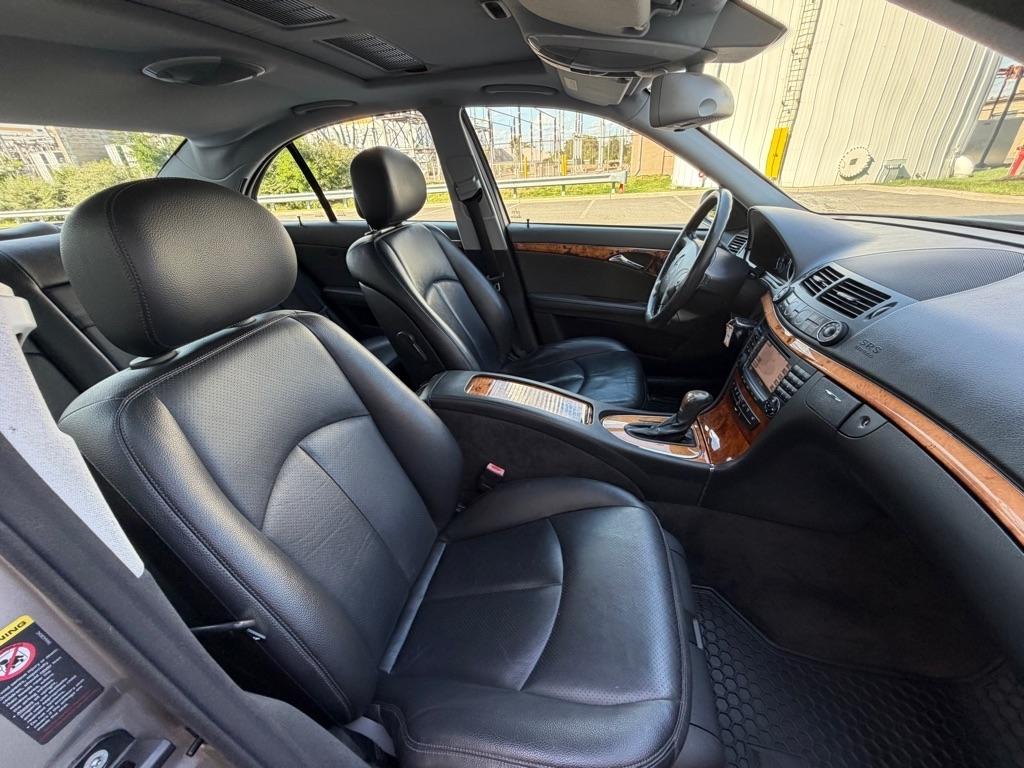 Mercedes-Benz E-Class 4dr Sdn 3.5L 4MATIC 2006