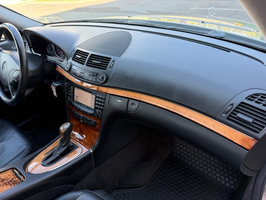 Mercedes-Benz E-Class 4dr Sdn 3.5L 4MATIC 2006