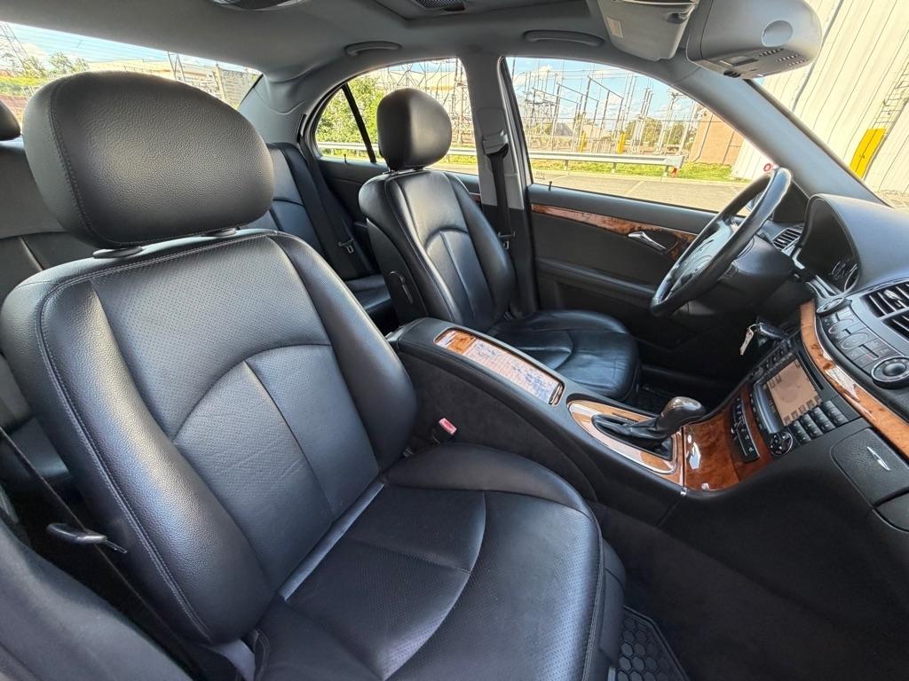 Mercedes-Benz E-Class 4dr Sdn 3.5L 4MATIC 2006