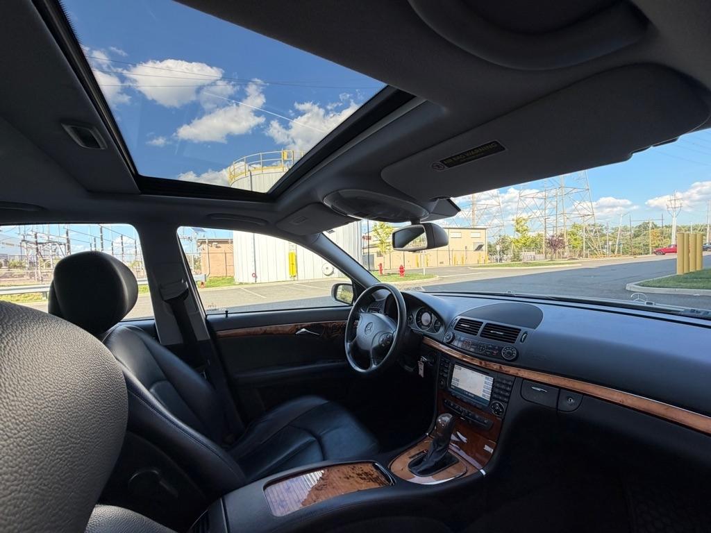 Mercedes-Benz E-Class 4dr Sdn 3.5L 4MATIC 2006