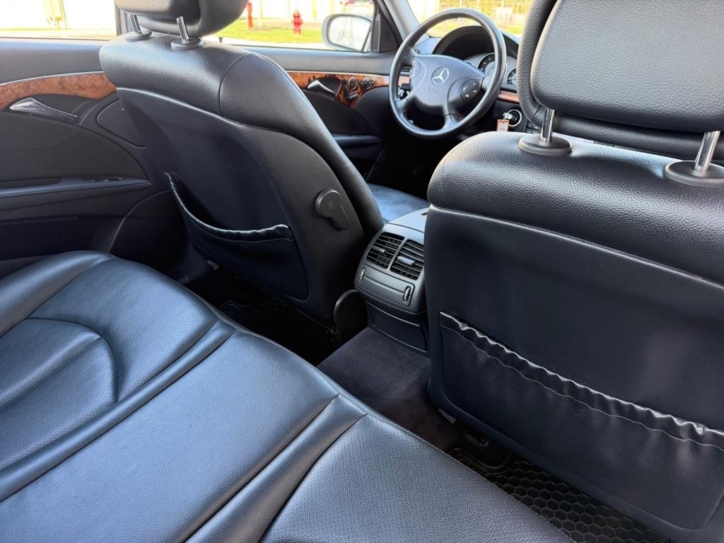 Mercedes-Benz E-Class 4dr Sdn 3.5L 4MATIC 2006