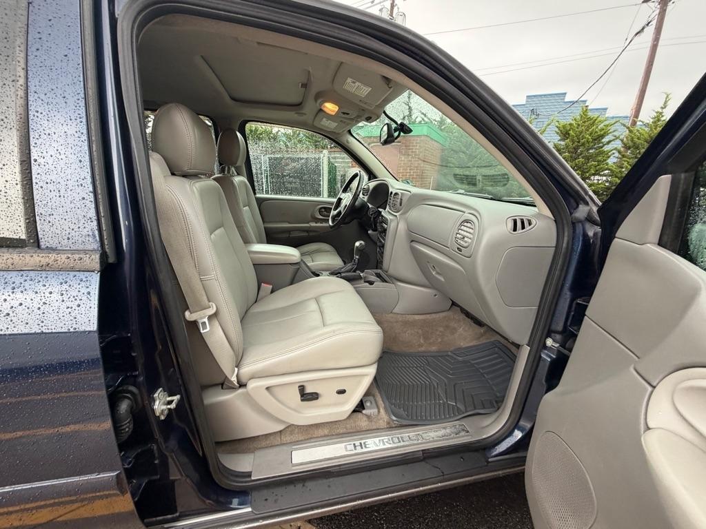 Chevrolet TrailBlazer 4WD 4dr LT w/2LT 2009