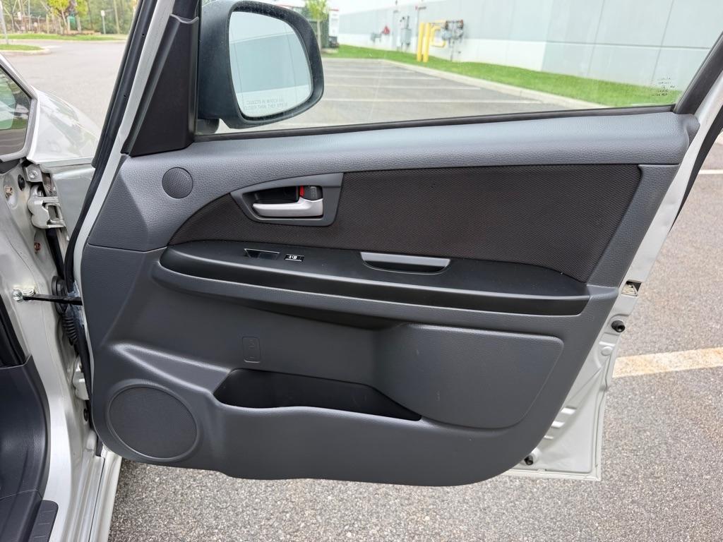 Suzuki SX4 4dr Sdn Man Convenience Pkg 2008
