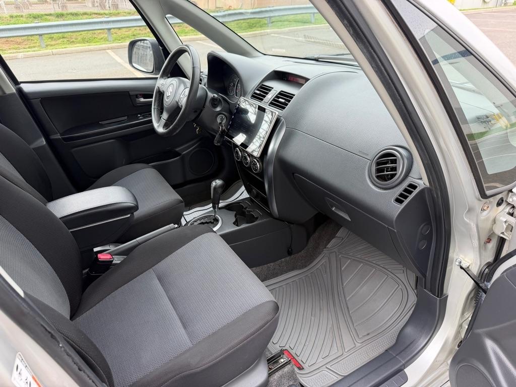 Suzuki SX4 4dr Sdn Man Convenience Pkg 2008