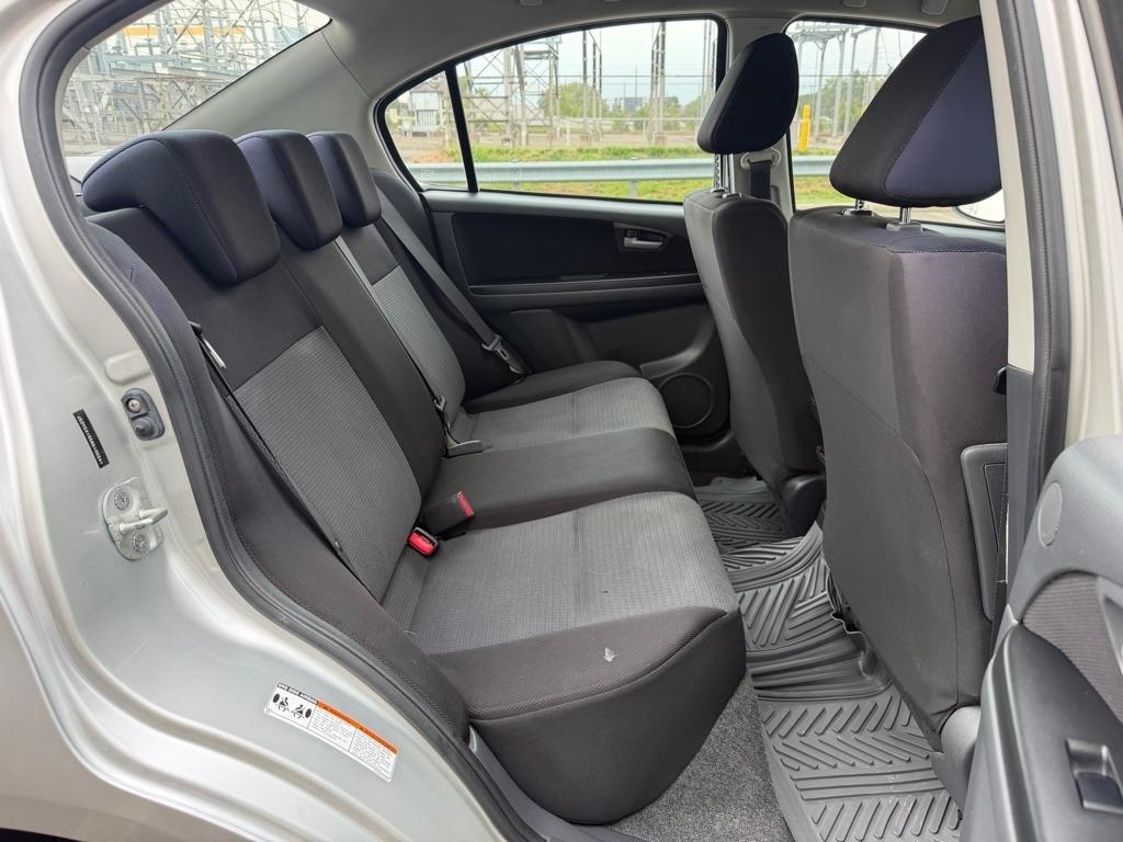 Suzuki SX4 4dr Sdn Man Convenience Pkg 2008