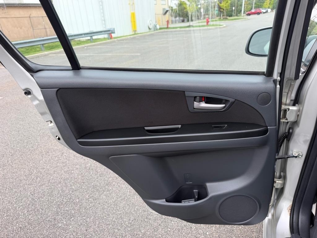 Suzuki SX4 4dr Sdn Man Convenience Pkg 2008