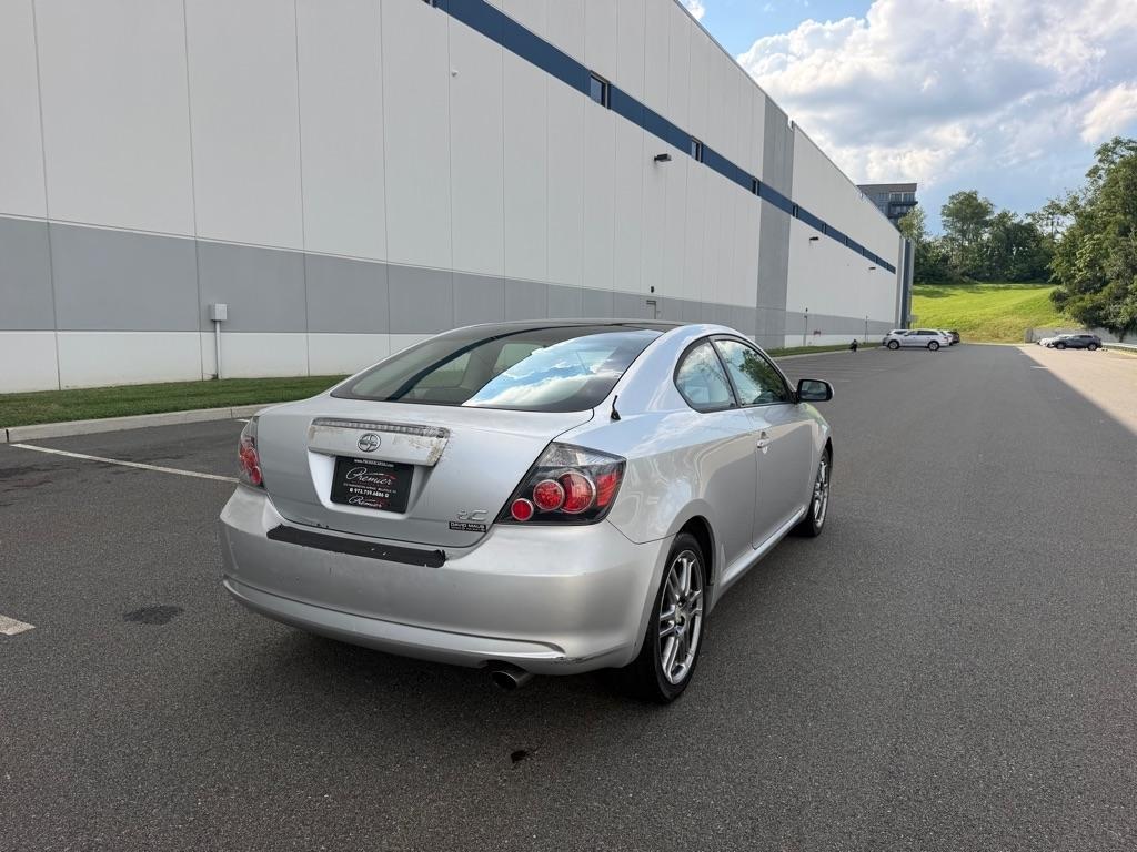 Scion tC 2dr HB Man (Natl) 2009