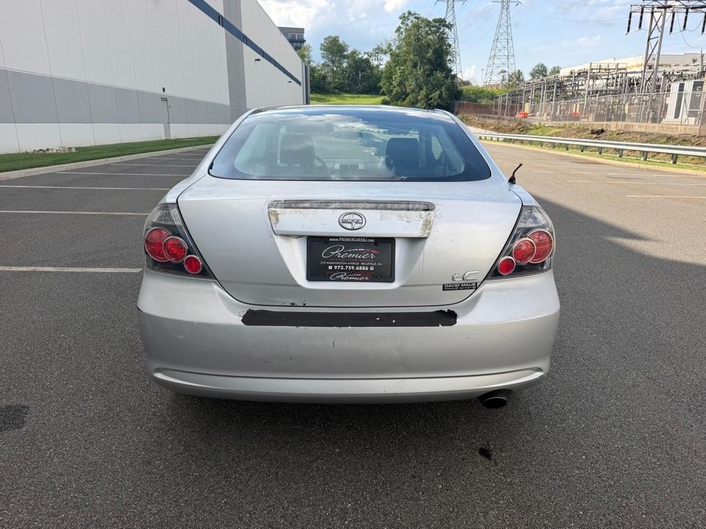 Scion tC 2dr HB Man (Natl) 2009