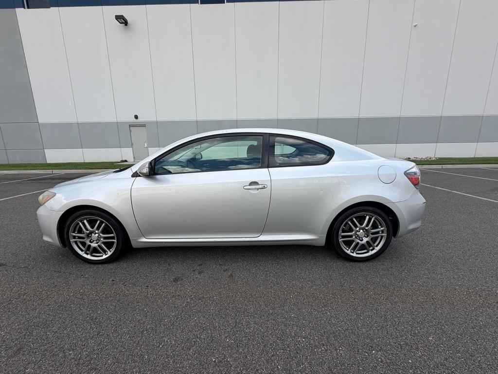 Scion tC 2dr HB Man (Natl) 2009