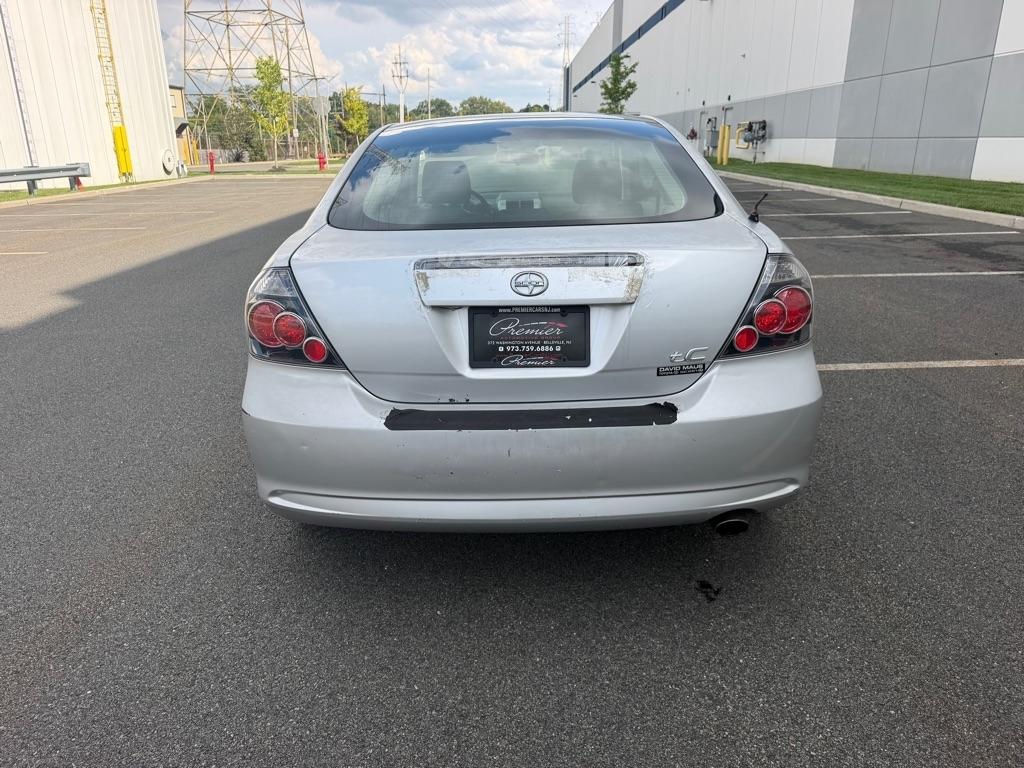 Scion tC 2dr HB Man (Natl) 2009