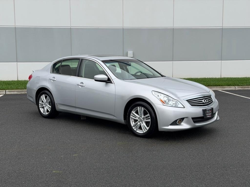 Infiniti Q40 4dr Sdn AWD 2015