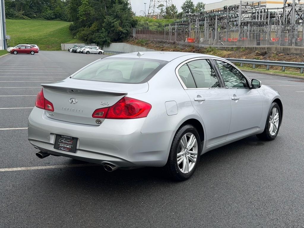 Infiniti Q40 4dr Sdn AWD 2015