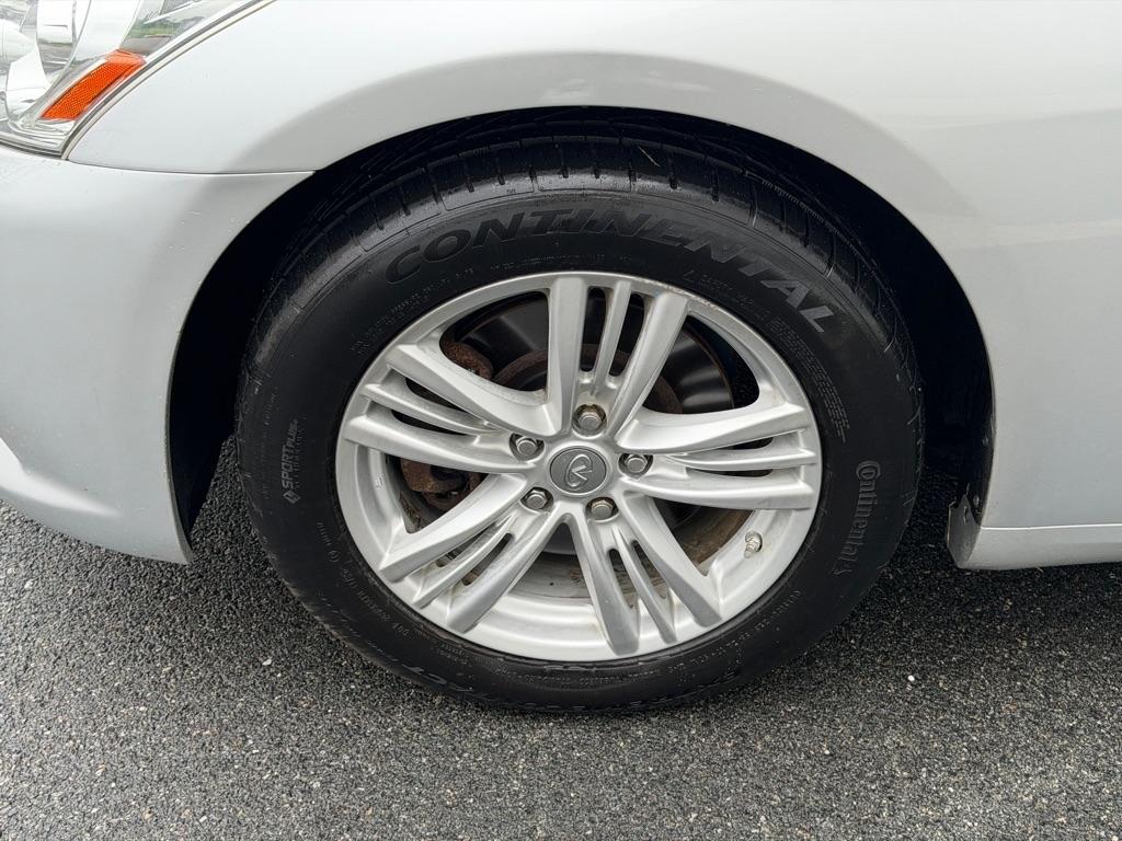 Infiniti Q40 4dr Sdn AWD 2015