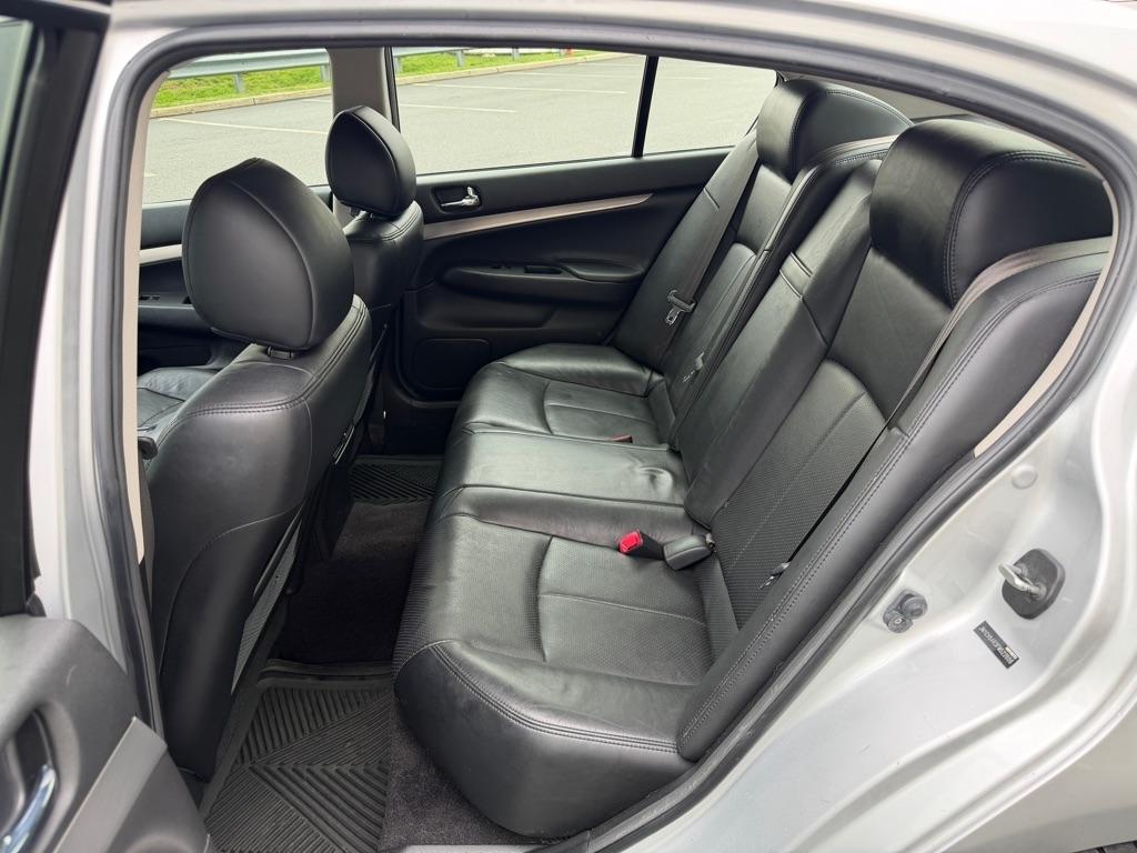 Infiniti Q40 4dr Sdn AWD 2015