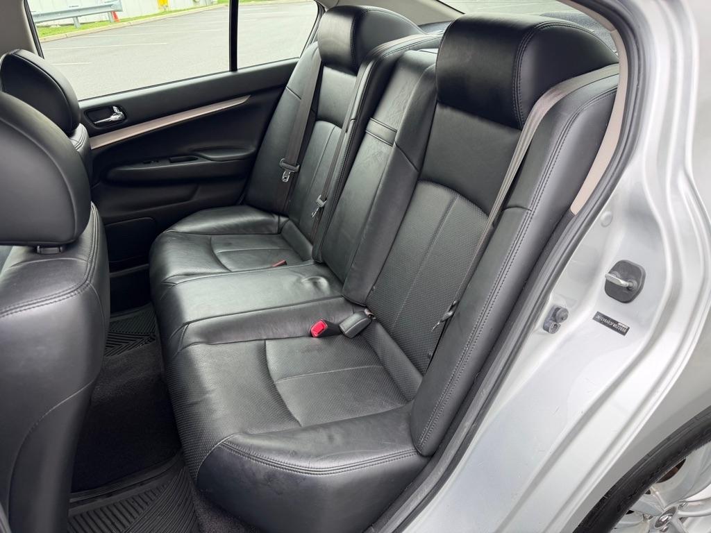 Infiniti Q40 4dr Sdn AWD 2015