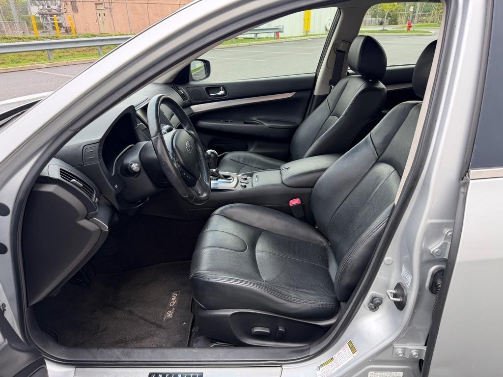 Infiniti Q40 4dr Sdn AWD 2015