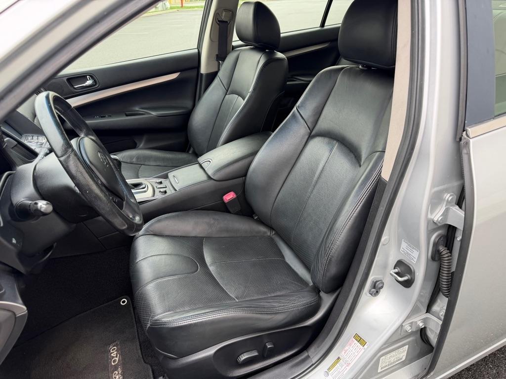 Infiniti Q40 4dr Sdn AWD 2015