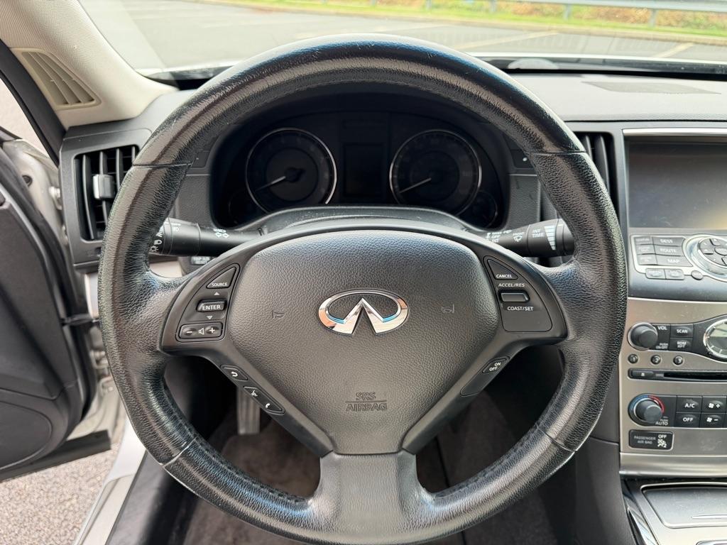 Infiniti Q40 4dr Sdn AWD 2015