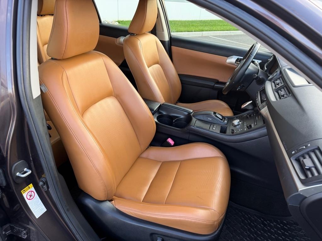 Lexus CT 200h 5dr Sdn Hybrid 2013