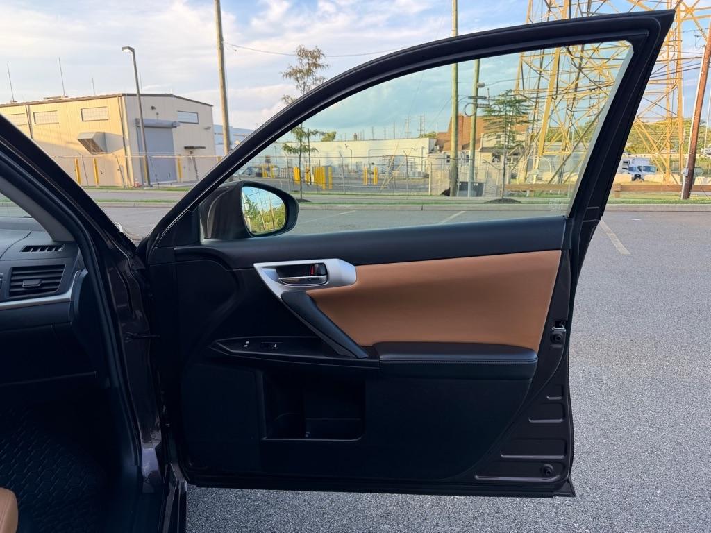 Lexus CT 200h 5dr Sdn Hybrid 2013