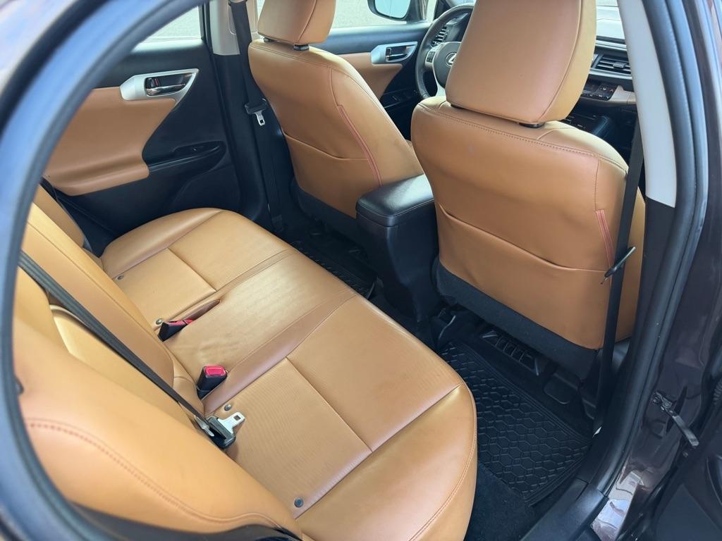 Lexus CT 200h 5dr Sdn Hybrid 2013