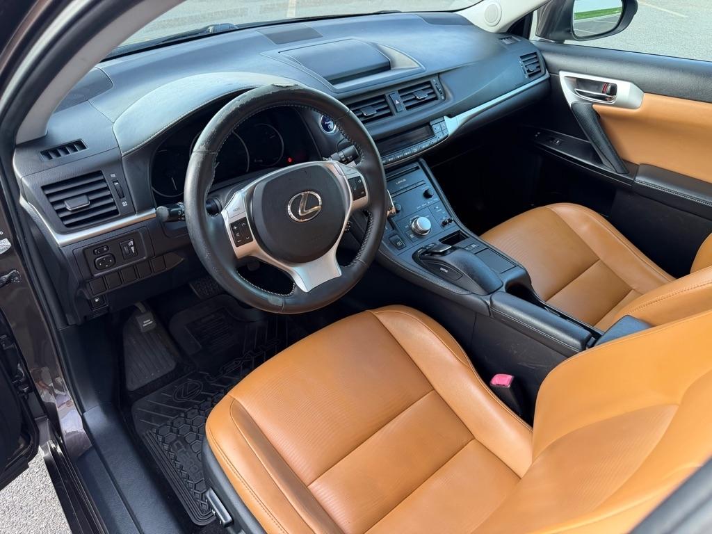 Lexus CT 200h 5dr Sdn Hybrid 2013