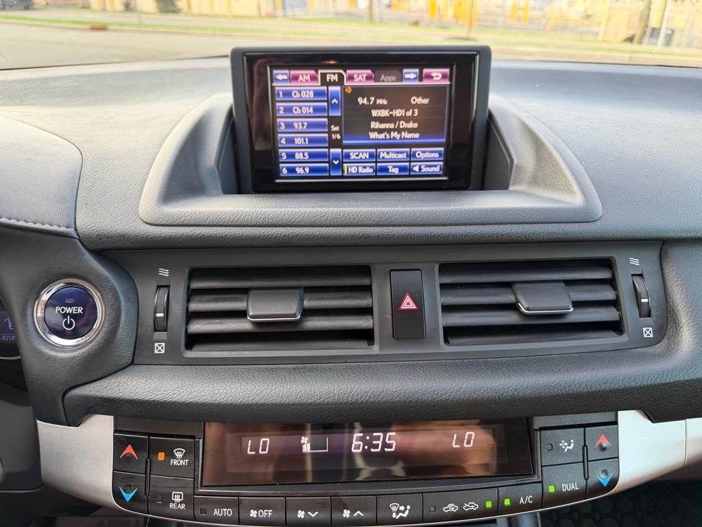 Lexus CT 200h 5dr Sdn Hybrid 2013