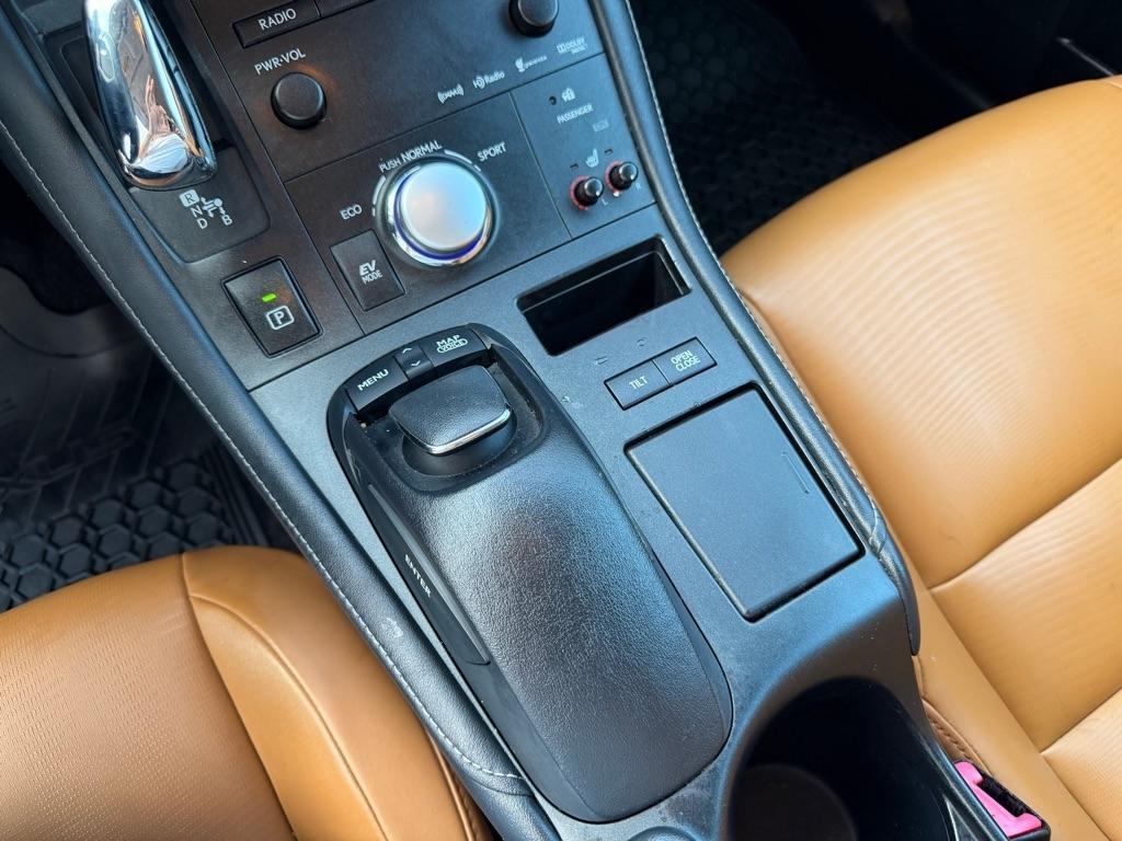 Lexus CT 200h 5dr Sdn Hybrid 2013