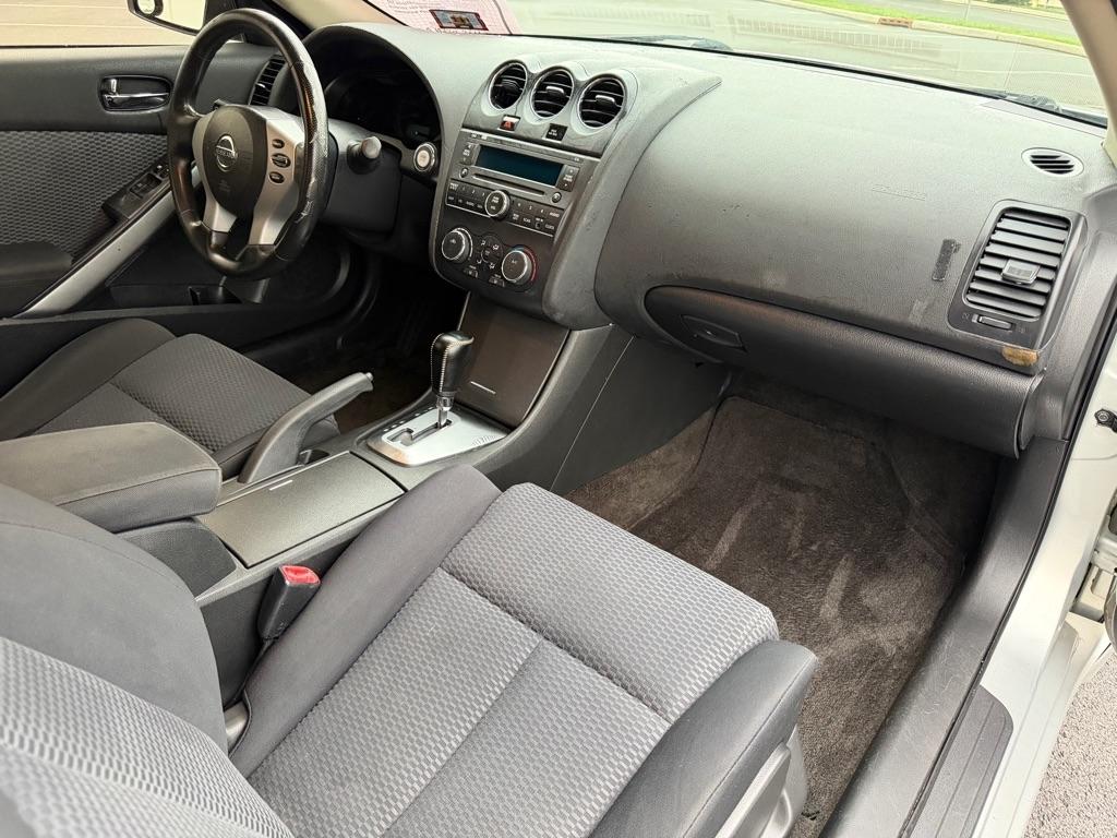 Nissan Altima S 2009