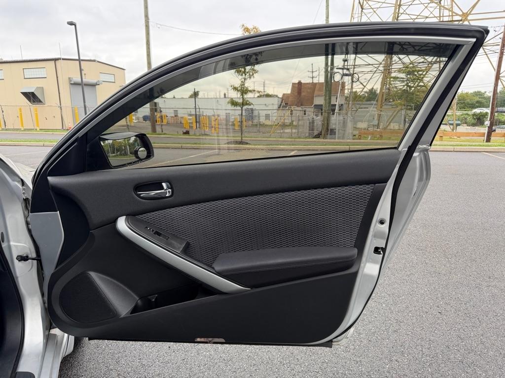 Nissan Altima S 2009