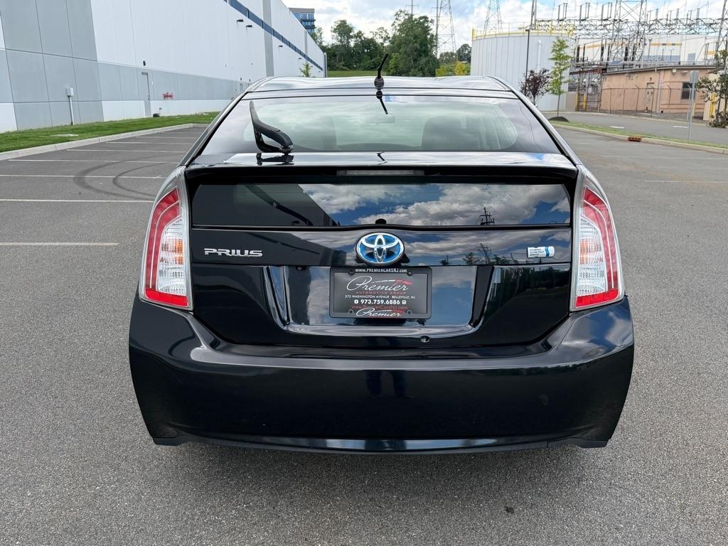 Toyota Prius 5dr HB Four (Natl) 2015
