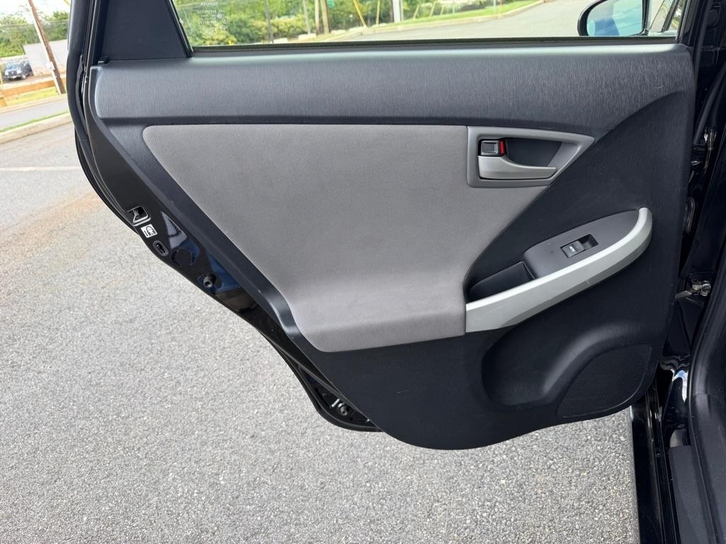 Toyota Prius 5dr HB Four (Natl) 2015